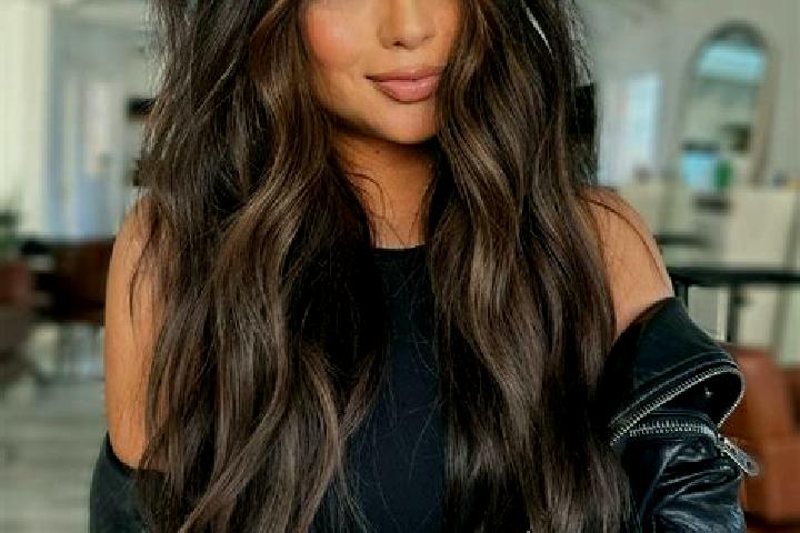 Sienna, 30, a brunette dark-eyed caucasian companion based in Mercatale-San Quirico. Offering Party Girl, Erotic Massage, OWO, BDSM. Available for incall and...