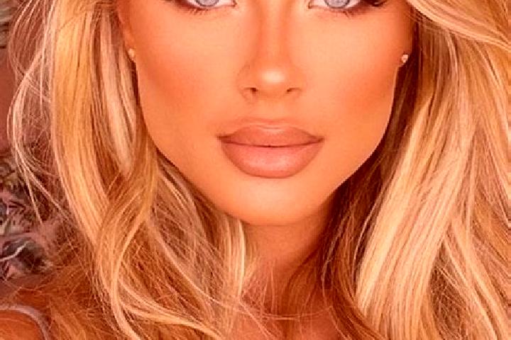 Sienna, 31, a blonde hazel-eyed latina companion based in Brnaze. Offering Tantra, CIM, Erotic Massage. Available for incall and outcall, overnight bookings ...