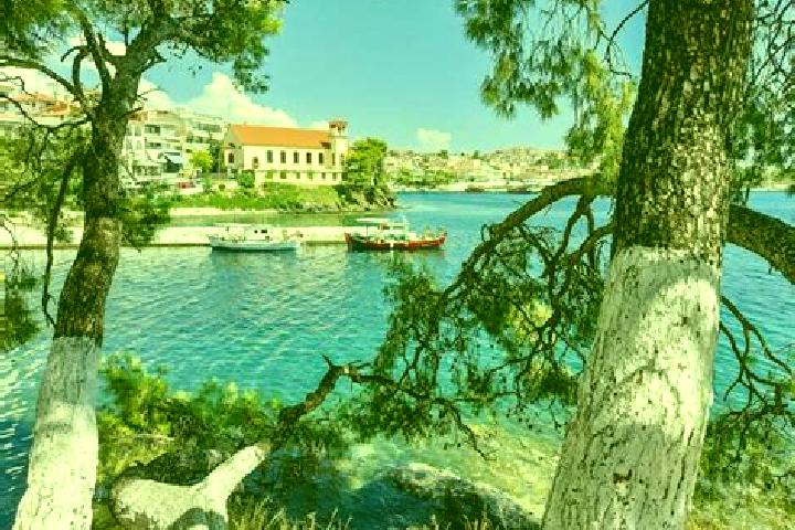 Sienna, 31 — Escort in Neos Marmaras, Greece