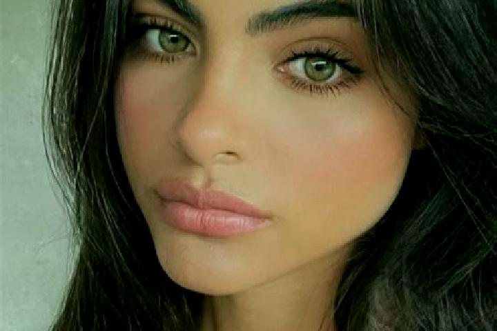 Sienna, 32, a brunette green-eyed indian companion based in Motley. Offering Tantra, Dinner Date, Massage, Party Girl. Available for incall and outcall, day ...