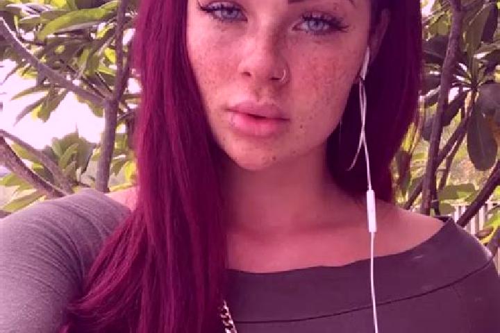 Sienna, 32, a red blue-eyed latina companion based in Ressons-le-Long. Offering GFE, Domination, Fetish. Available for incall and outcall, day and evening da...
