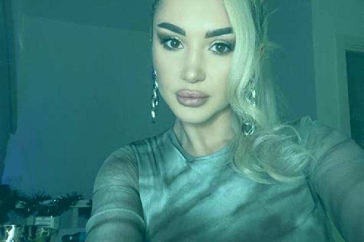 Sienna, 33, a blonde dark-eyed caribbean companion based in Jatara. Offering Duos, GFE, Travel Companion, Overnight, Striptease. Available for incall and out...