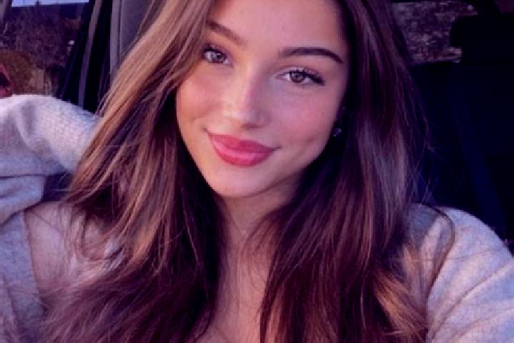 Sienna, 33, a brunette hazel-eyed slavic companion based in Efringen-Kirchen. Offering Deep French Kissing, GFE, Travel Companion, Fetish, CIM. Available for...