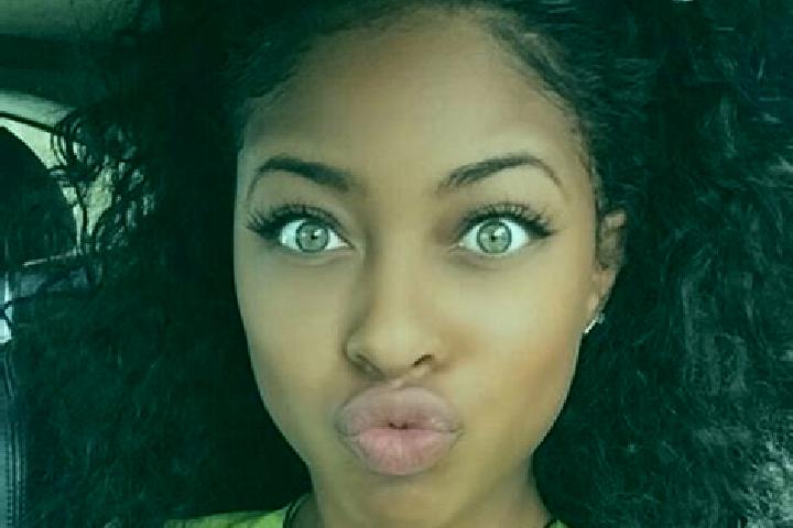 Sienna, 33, a dark blonde green-eyed ebony companion based in Mollas. Offering Girlfriend Experience, Erotic Massage, Dinner Date. Available for incall and o...
