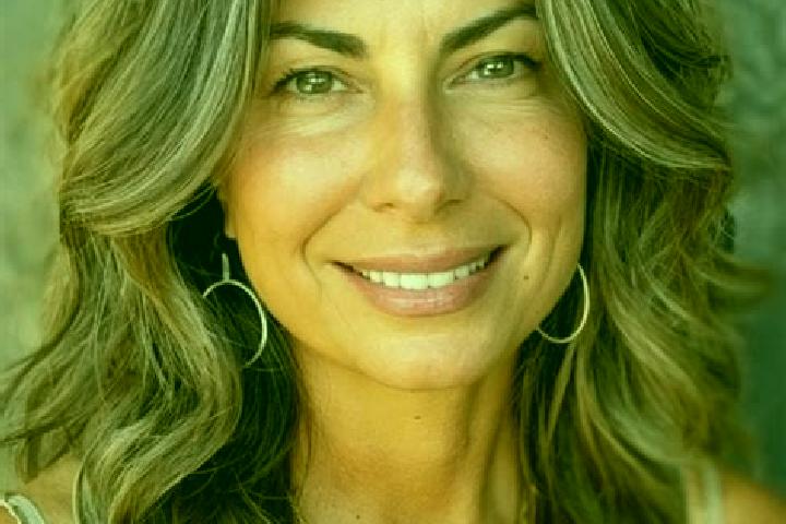 Sienna, 34, a brunette grey-eyed caribbean companion based in Bevenrode. Offering Prostate Massage, Couples. Available for incall and outcall, day and evenin...