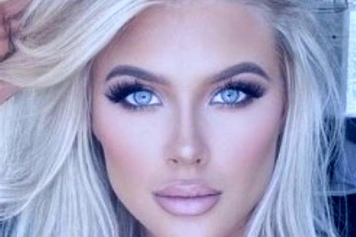 Sienna, 34, a platinum blonde green-eyed caribbean companion based in Mariol. Offering Domination, Party Girl, A-Level. Available for incall and outcall, ove...