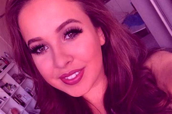 Sienna, 34, a red brown-eyed mediterranean companion based in Guemueskavak. Offering GFE, Girlfriend Experience, Roleplay, A-Level, Prostate Massage. Availab...