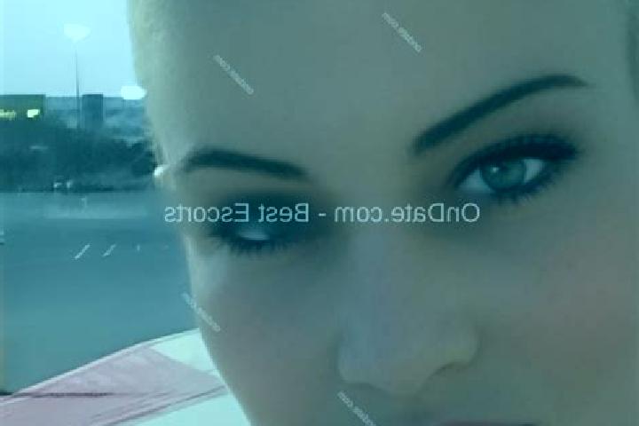 Sienna, 34 — Escort in Moundridge, United States