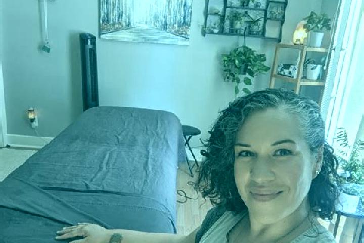 Sienna, 35, a auburn amber-eyed caribbean companion based in Zaragoza. Offering Duos, Fetish, Erotic Massage. Available for incall and outcall, day and eveni...