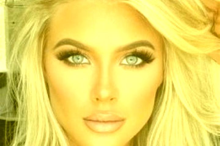 Sienna, 35, a platinum blonde grey-eyed mixed companion based in Yue Wan Estate. Offering Deep French Kissing, Travel Companion, Dinner Date, 69. Available f...