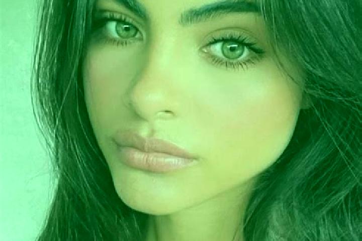 Sienna, 36, a auburn dark-eyed european companion based in Chame. Offering BDSM, CIM, 69, Party Girl. Available for incall and outcall, day and evening dates.