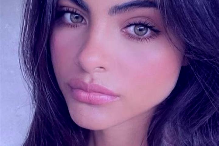 Sienna, 36, a brunette dark-eyed mixed companion based in Gergeri. Offering BDSM, Party Girl, Domination, Overnight, Prostate Massage. Available for incall a...