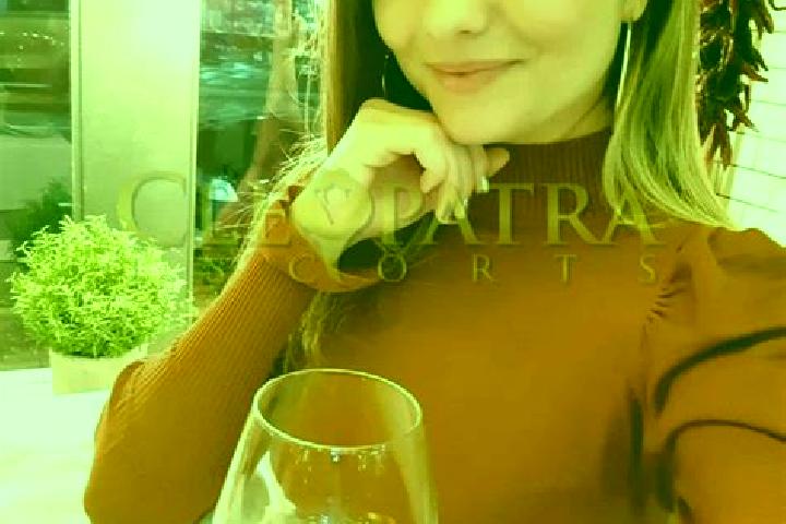 Sienna, 36, a red hazel-eyed mediterranean companion based in Hillburn. Offering Party Girl, Erotic Massage, OWO, CIM, Dinner Date. Available for incall and ...