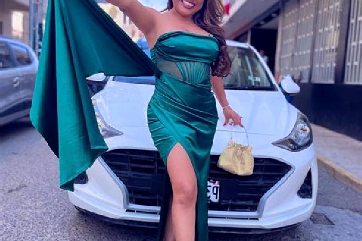 Sienna, 36 — Escort in Balderrama, Mexico
