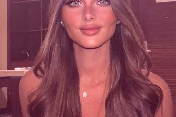 Sienna, 37, a brunette brown-eyed middle eastern companion based in La Couture. Offering OWO, BDSM, A-Level, GFE. Available for incall and outcall, day and e...