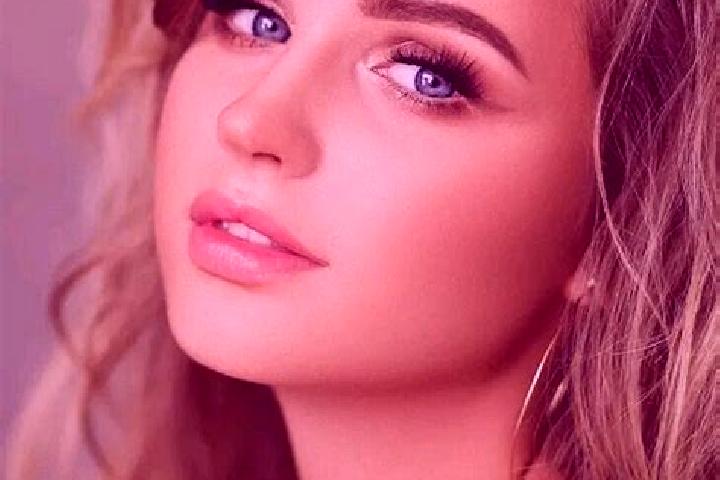 Sienna, 37, a dark blonde blue-eyed mediterranean companion based in Libstat. Offering Prostate Massage, 69, Couples, Erotic Massage. Available for incall an...