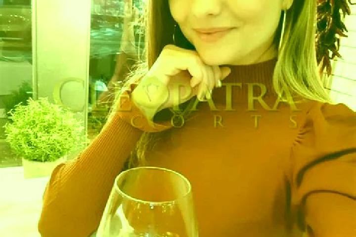 Sienna, 37, a red brown-eyed slavic companion based in Caurio de Guadalupe. Offering GFE, OWO, Couples, Erotic Massage, Striptease. Available for incall and ...