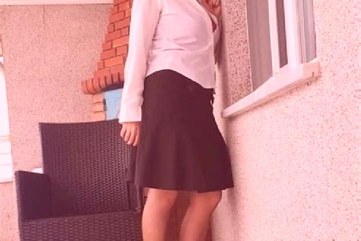 Sienna, 38 — Escort in Mir Pur Turk, India