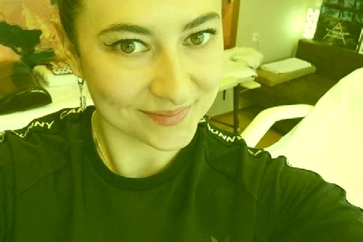 Sienna, 39, a black dark-eyed european companion based in Saint-Symphorien-sous-Chomerac. Offering Domination, Massage, Striptease. Available for incall and ...