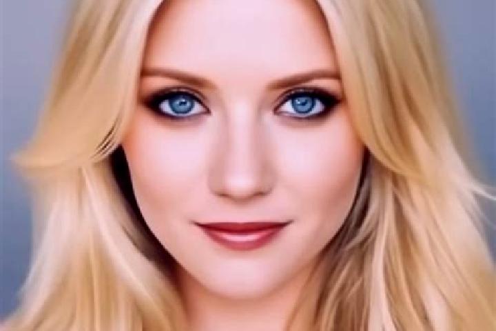 Sienna, 39, a blonde amber-eyed mixed companion based in Soellichau. Offering Party Girl, GFE, Roleplay. Available for incall and outcall, day and evening da...
