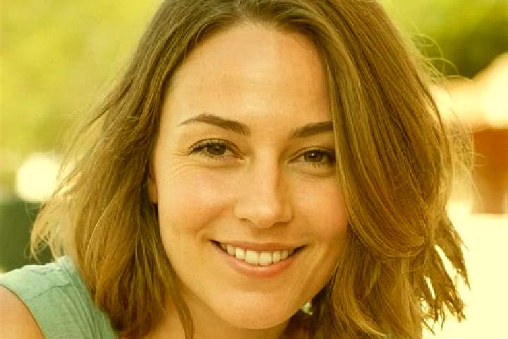 Sienna, 39 — Escort in Horsley, Australia