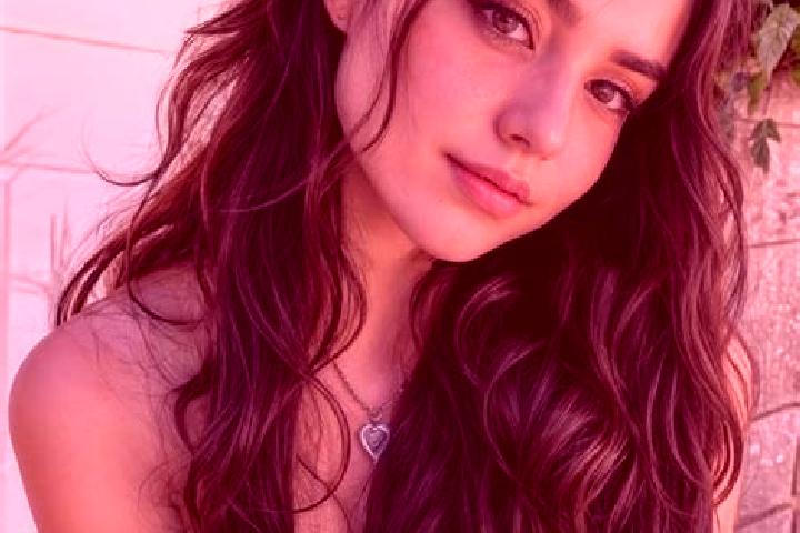 Sofia, 20, a brunette hazel-eyed middle eastern companion based in Alto del Espino. Offering GFE, Striptease, Fetish, 69, Prostate Massage. Available for inc...