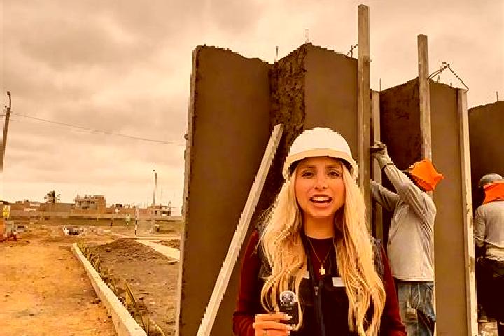 Sofia, 20 — Escort in San Agustin, Peru