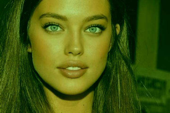 Sofia, 21, a chestnut green-eyed mediterranean companion based in Peramangalam. Offering Deep French Kissing, Girlfriend Experience, Massage. Available for i...