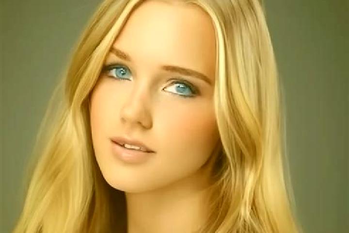 Sofia, 21, a dark blonde amber-eyed slavic companion based in North Hanwell. Offering Erotic Massage, Duos. Available for incall and outcall, day and evening...