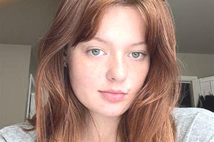 Sofia, 22, a red grey-eyed caucasian companion based in Siemkowice. Offering OWO, A-Level, Travel Companion, Party Girl. Available for incall and outcall, ov...
