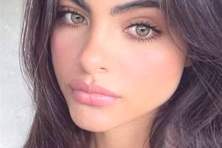 Sofia, 23, a black green-eyed middle eastern companion based in Besuki Satu. Offering Massage, Fetish, Striptease. Available for incall and outcall, overnigh...