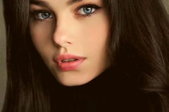 Sofia, 23, a brunette dark-eyed caucasian companion based in Buz. Offering Roleplay, Domination, Tantra. Available for incall and outcall, overnight bookings...