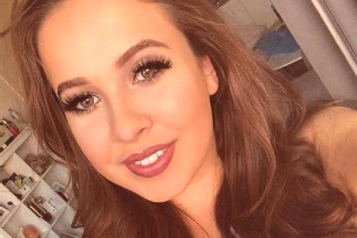 Sofia, 23, a chestnut grey-eyed caribbean companion based in Lilieci. Offering Fetish, Deep French Kissing, Domination, Girlfriend Experience. Available for ...