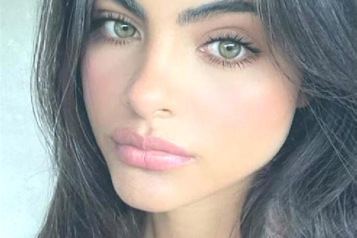 Sofia, 23, a red dark-eyed indian companion based in Fruitvale. Offering Couples, GFE, Party Girl, 69, Duos. Available for incall and outcall, overnight book...