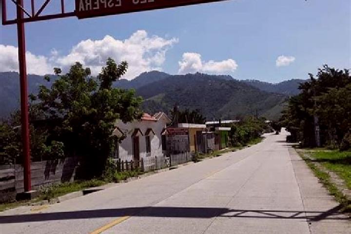 Sofia, 24 — Escort in Canilla, Guatemala