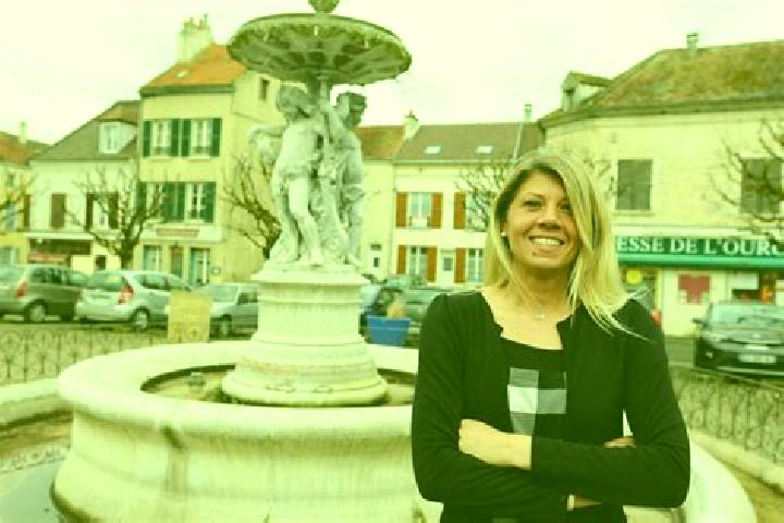 Sofia, 24 — Escort in Crouy-sur-Ourcq, France