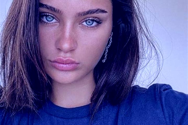 Sofia, 25, a brunette grey-eyed caribbean companion based in Neemuch. Offering 69, GFE, Party Girl. Available for incall and outcall, day and evening dates.
