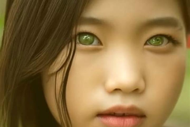 Sofia, 25, a chestnut green-eyed asian companion based in Luganville. Offering Dinner Date, CIM, Fetish, Duos. Available for incall and outcall, day and even...