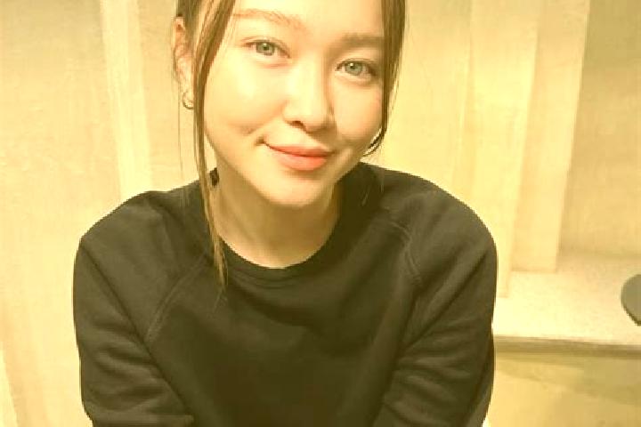 Sofia, 25, a dark blonde blue-eyed asian companion based in Kondalwadi. Offering Prostate Massage, GFE, Party Girl. Available for incall and outcall, overnig...