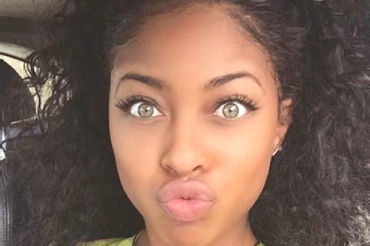 Sofia, 25, a dark blonde green-eyed ebony companion based in Carousel View. Offering Dinner Date, Fetish, Party Girl. Available for incall and outcall, overn...