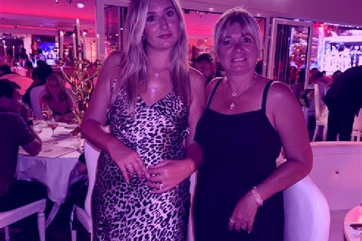 Sofia, 25 — Escort in Le Nayrac, France