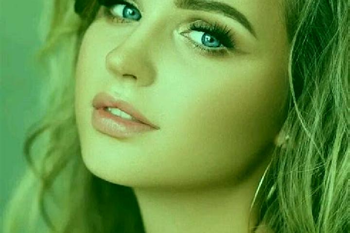 Sofia, 26, a dark blonde blue-eyed slavic companion based in Eclassan. Offering Domination, Tantra, 69, Travel Companion. Available for incall and outcall, d...