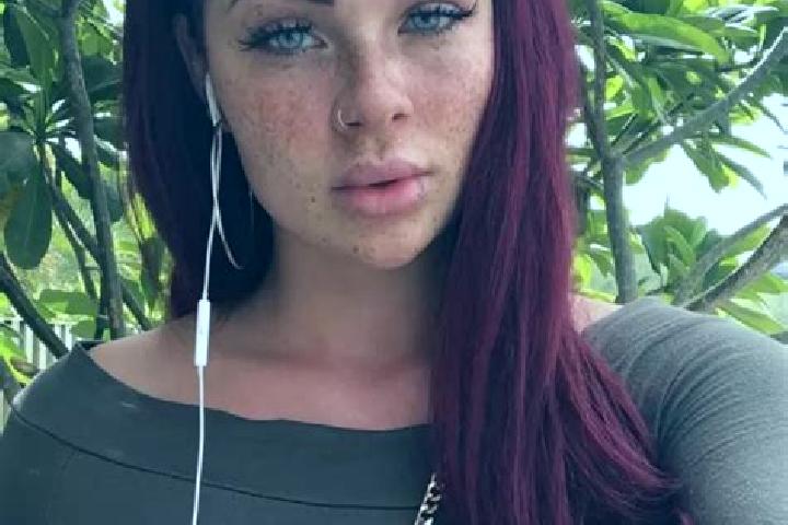 Sofia, 27, a red dark-eyed caucasian companion based in Sainte-Colombe-en-Bruilhois. Offering Striptease, Girlfriend Experience, Party Girl, Tantra. Availabl...
