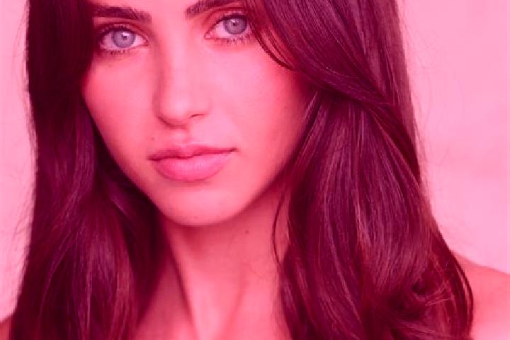Sofia, 29, a brunette brown-eyed caribbean companion based in Stanca. Offering Domination, Girlfriend Experience, Roleplay, Deep French Kissing. Available fo...