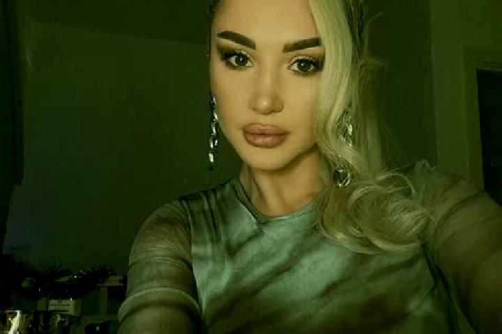Sofia, 30, a blonde dark-eyed latina companion based in Cocorit. Offering GFE, Travel Companion, Erotic Massage. Available for incall and outcall, day and ev...