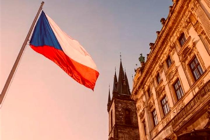 Sofia, 32 — Escort in Skalna, Czech Republic