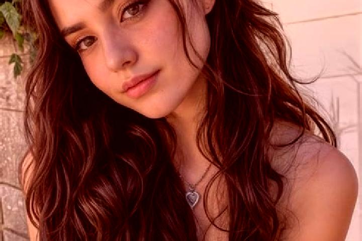 Sofia, 33, a black hazel-eyed middle eastern companion based in Die. Offering Duos, Dinner Date, Prostate Massage. Available for incall and outcall, overnigh...
