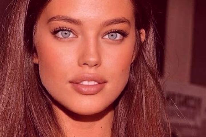 Sofia, 33, a chestnut green-eyed caucasian companion based in Pegongan. Offering Travel Companion, Deep French Kissing, Overnight, Roleplay, Duos. Available ...