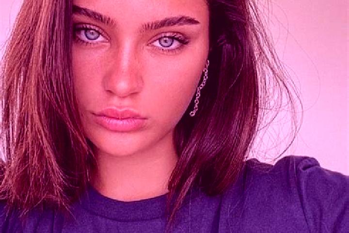 Sofia, 34, a brunette dark-eyed asian companion based in Evciler. Offering Striptease, Erotic Massage, Party Girl. Available for incall and outcall, overnigh...