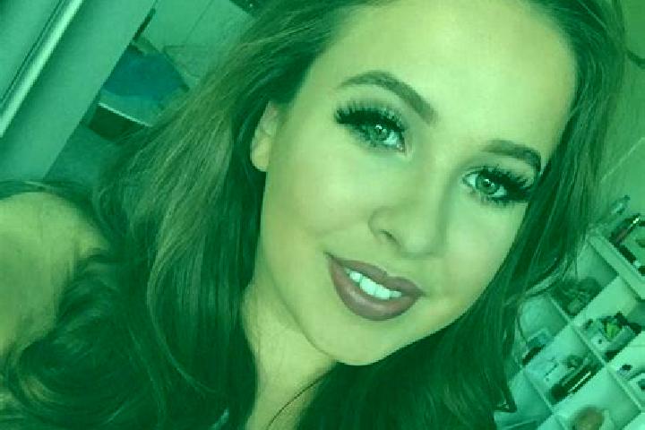 Sofia, 35, a brunette grey-eyed european companion based in Grace-Berleur. Offering Girlfriend Experience, CIM, BDSM, GFE, Striptease. Available for incall a...